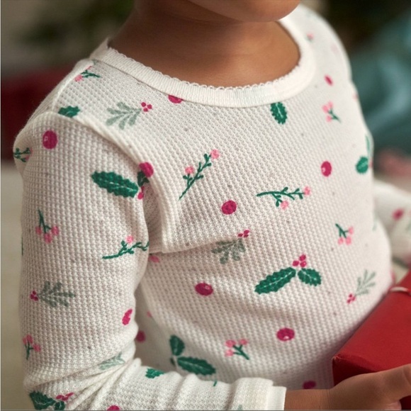 Carter’s Just One You Toddler Cotton Long Sleeve Holly Christmas Pajamas Set - Picture 3 of 8